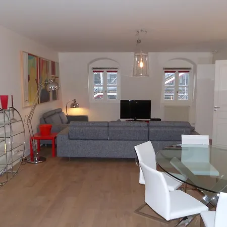 Beaubourg Apartment